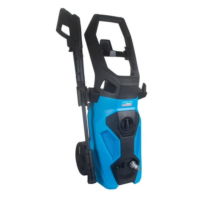 Someone’s in a Makro Trade Professional 2400HP High Pressure Washer Mood