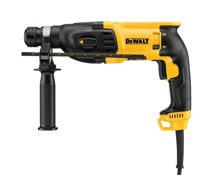 Someone s in a Makro Dewalt 800 W SDS Plus Hammer Drill Mood