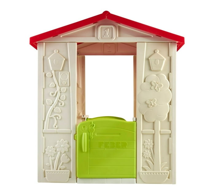 Plastic store playhouse makro