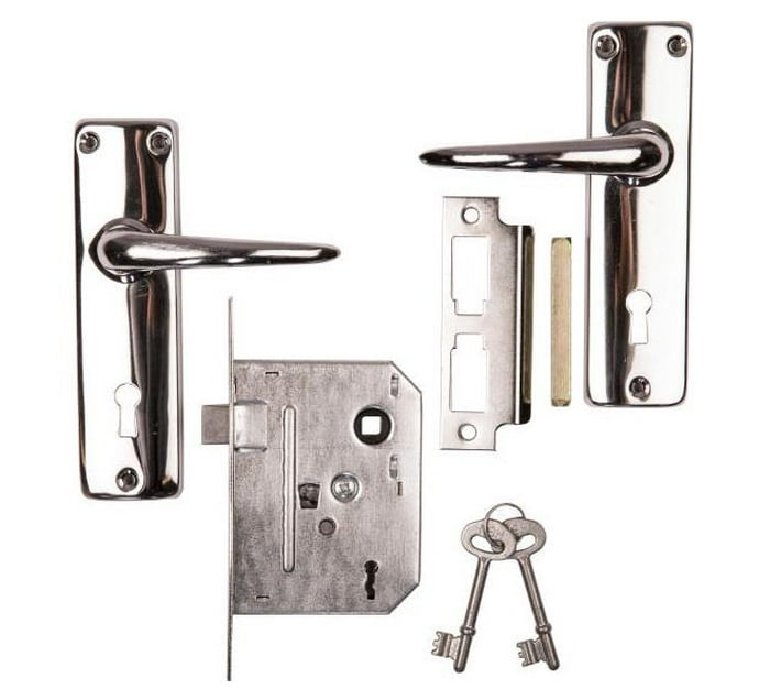 Someone’s in a Makro Door Lock Set Chrome Plated Mood