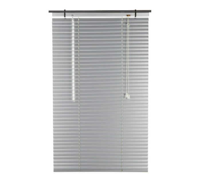 Someone’s in a Makro Finishing Touches 600 x 1000 mm Blind