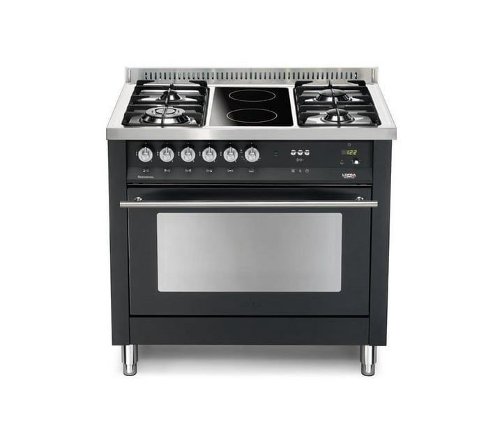 Someone’s in a Makro Lofra Electric Oven with 4 Gas 2 Electric Top