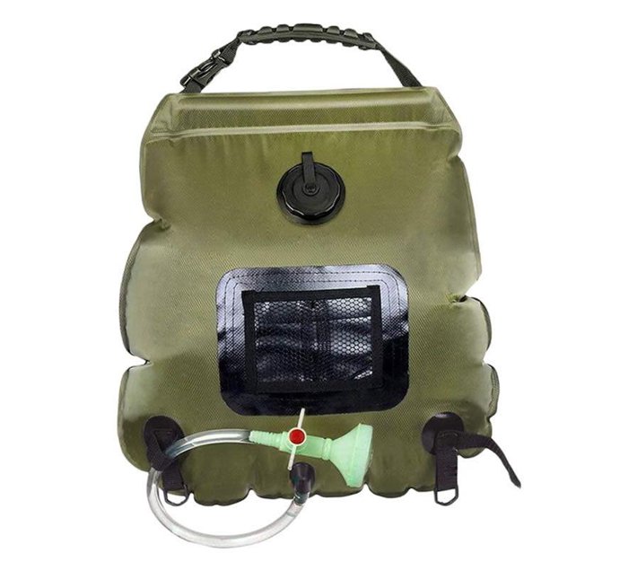 Someone’s in a Makro 5 Litters Camping Shower Bag Mood