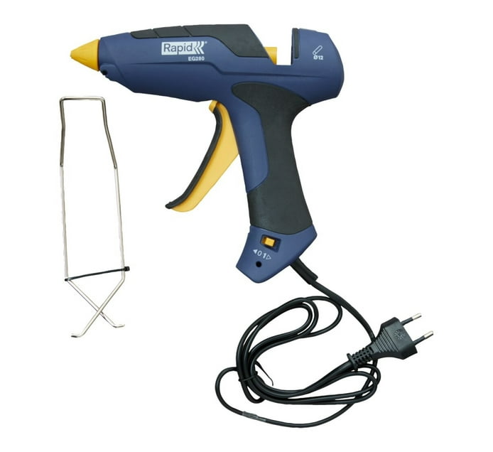 Someone’s in a Makro Rapid 35 W Glue Gun Mood