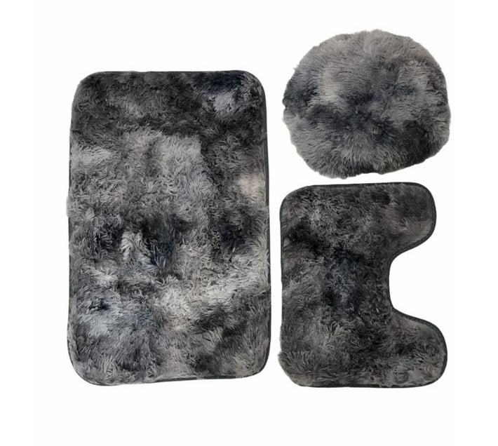 Someone’s in a Makro Sastro 3 Piece Fluffy Toilet Seat Cover