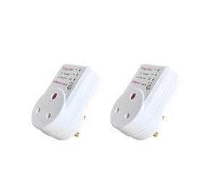 Someone’s in a Makro 2 X Safy General Safe Surge Protector Plug Mood