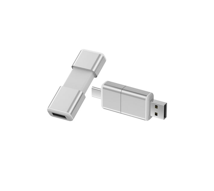 Someone’s in a Makro Type C To OTG 32GB 3.0 USB Flash Drive Mood