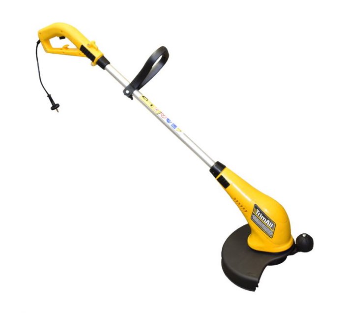 Someone’s in a Makro Trimall Electric Edge Trimmer 900W Mood