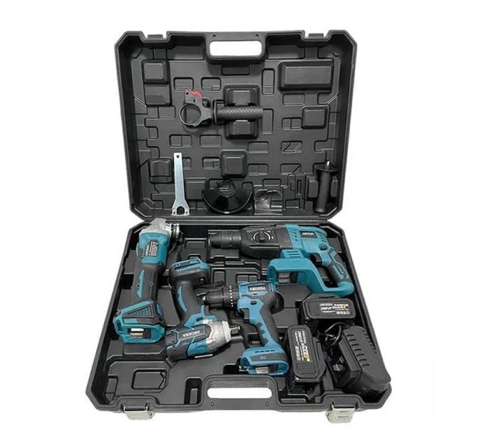 Someone’s in a Makro MultiFunction Power Tool Set Combination with