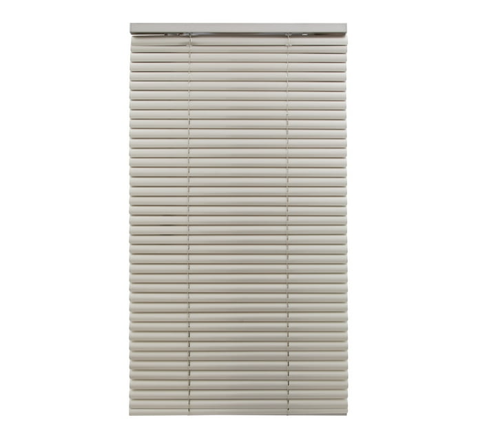 Someone’s in a Makro Finishing Touches 900 x 1600 mm Blind Mood