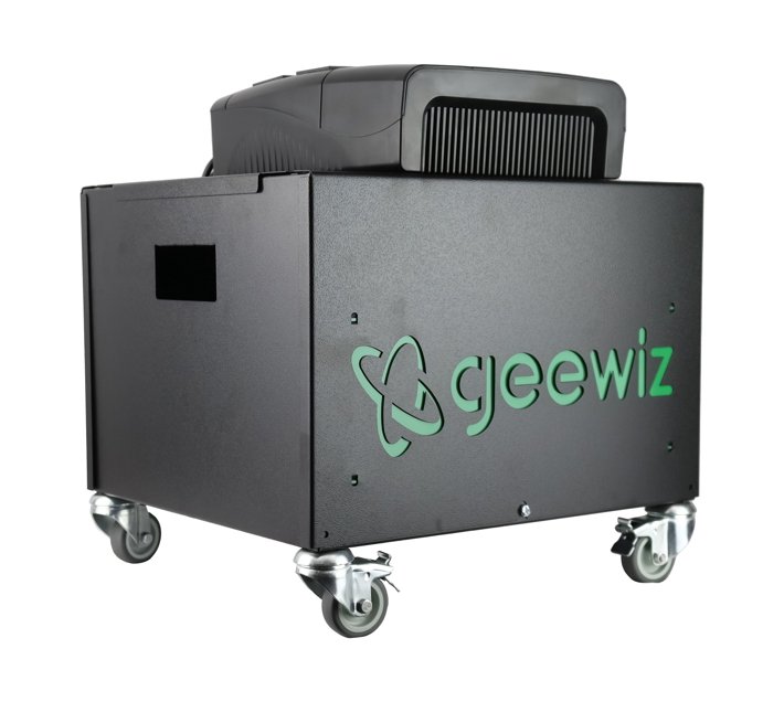 Someone’s in a Makro Crystal 2400VA Inverter Trolley + 2x 100AH