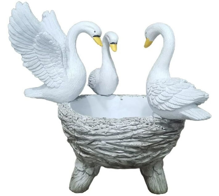 The Good Sport Garden Ornament Three Swans Sculpture Statue Decoration