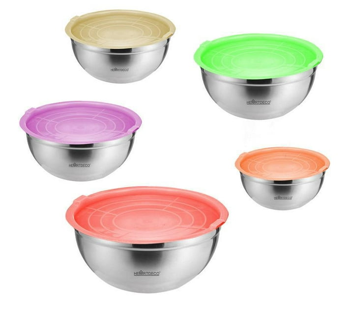 Someone’s in a Makro Stainless Steel Mixing Bowl Set of 5 With Lids Mood
