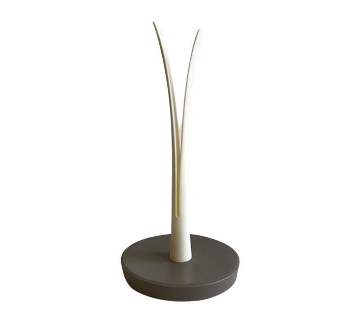 Someone’s in a Makro Tree Branch Shaped Paper Towel Holder XF0875 Mood