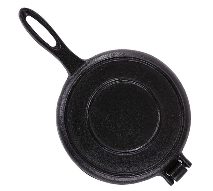 Someone’s in a Makro Kitchen Cookware Multi Use Cast Iron Stove Top