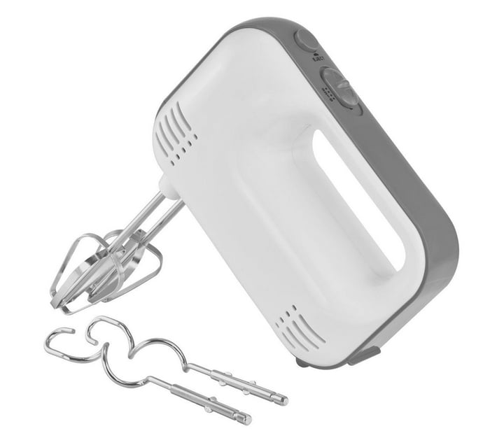 Someone’s in a Makro Logik Hand Mixer Mood