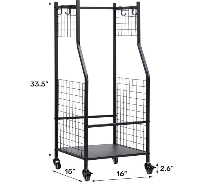 Someone’s in a Makro Club Caddy Golf Rack Fine Living Mood