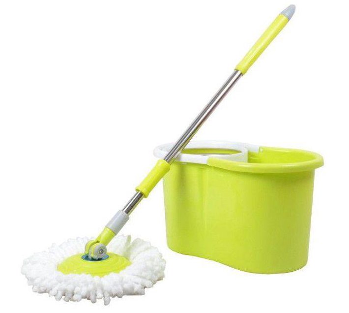 Someone’s in a Makro Rotating 360° Magic Spin Mop And Plastic Bucket
