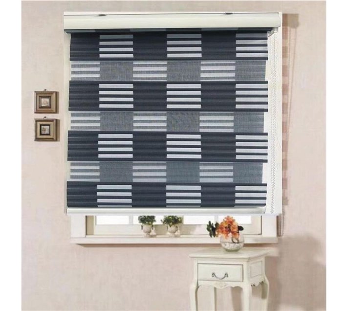 Someone’s in a Makro ZiwiliQuality Roller Zebra Dual LayerDay Night