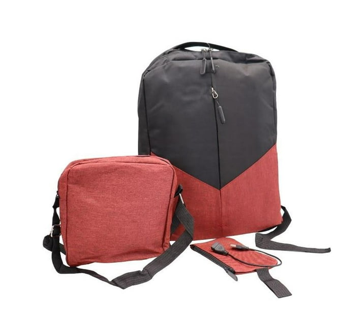 Someone’s in a Makro 3Piece Laptop Backpack Set With USB Charging Port