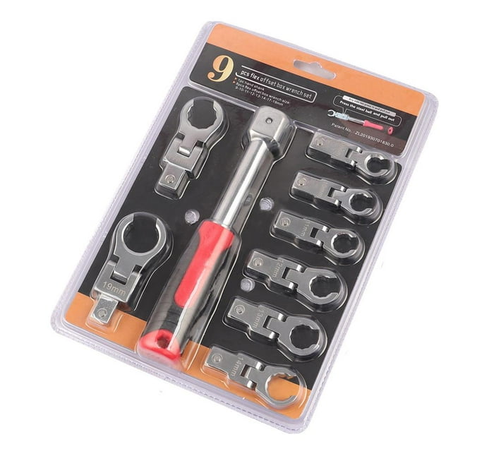 Someone’s in a Makro Portable Ratchet Wrench 72 Gear Shaking Head