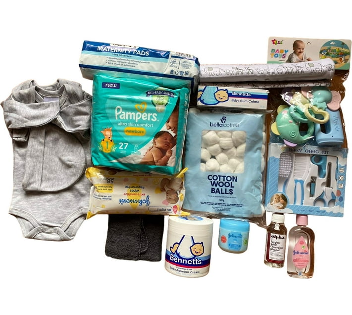 Pampers PrePacked Hospital Bag for New Moms (Green) Makro