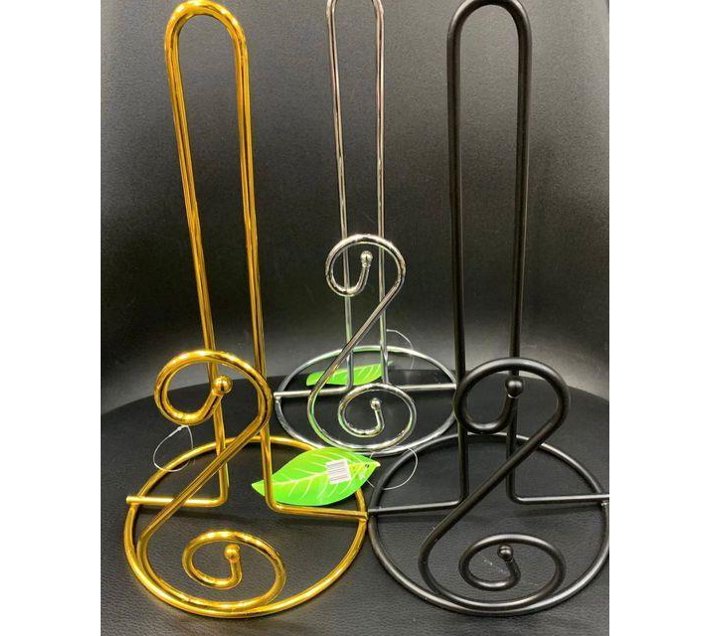 Someone’s in a Makro Towel Holder Mood