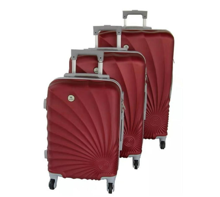 Someone’s in a Makro Sastro Mooistar 3 Piece Spiral Travel Luggage