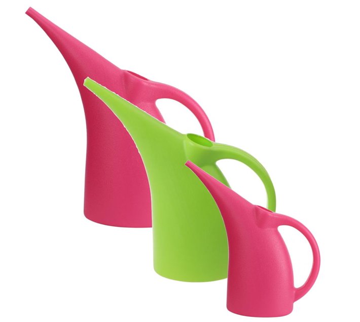 Someone’s in a Makro Garden Plastic Large Capacity Long Spout Kettle
