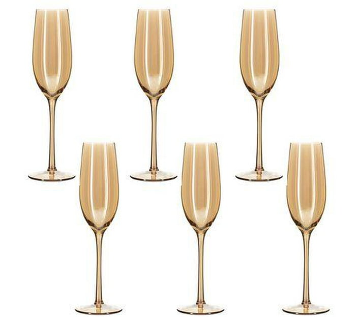 Someone’s in a Makro Premium Classic Champagne Flutes Crystal Clear ...