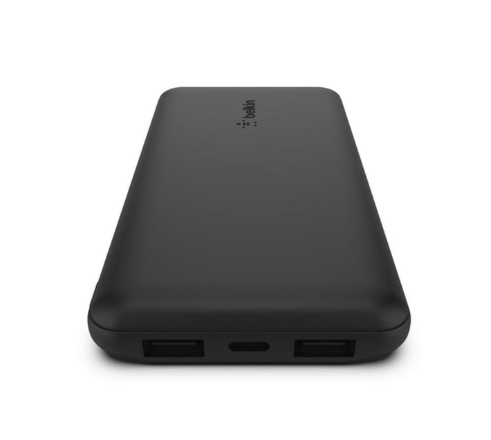 Someone’s in a Makro BoostCharge 10 000 Mah Power Bank with USBC 15W