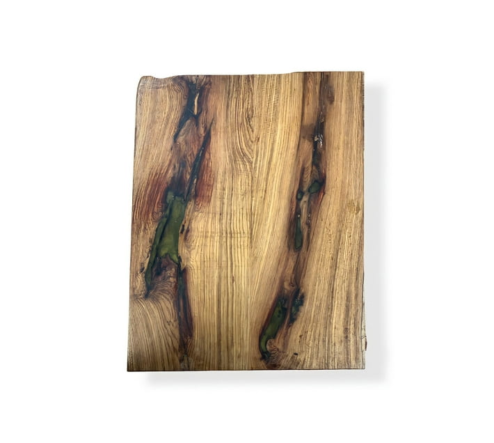 Someone’s in a Makro Green Clear Epoxy Resin Board Mood