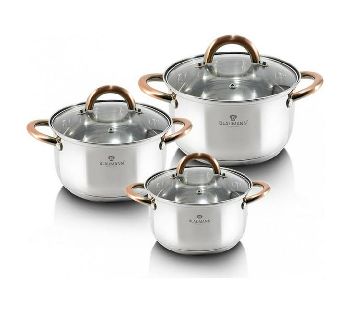 Someone’s in a Makro Blaumann 8 Piece Stainless Steel Cookware Set with