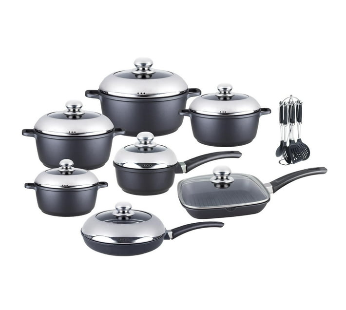 Someone’s in a Makro La Fermete 21 Piece Die Cast Aluminium Cookware ...