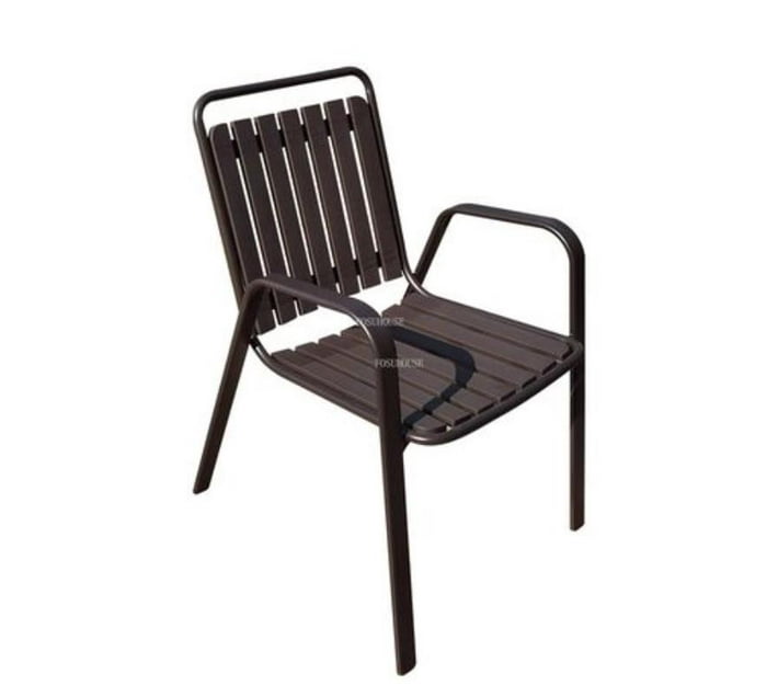 Someone’s in a Makro Outdoor Furniture Balcony Garden Beach Chairs Home