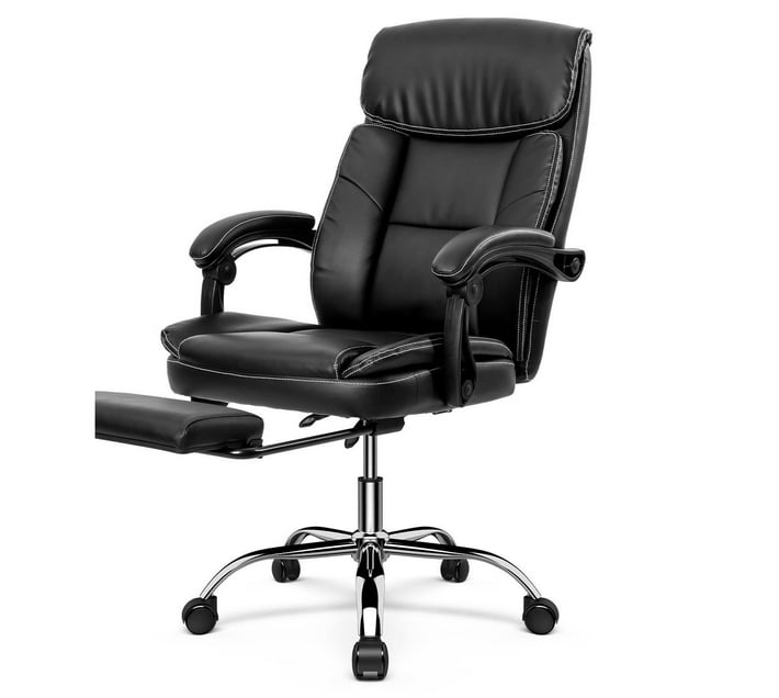 Someone’s in a Makro Deli Executive Office Chair 4525 Mood