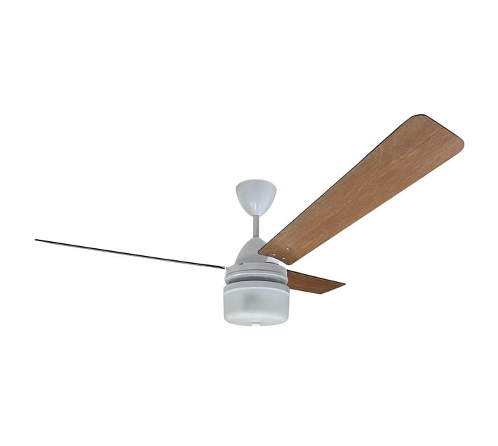 Someone’s in a Makro Solent Highbreeze 3bladeLight Teak, 1400mm Blade