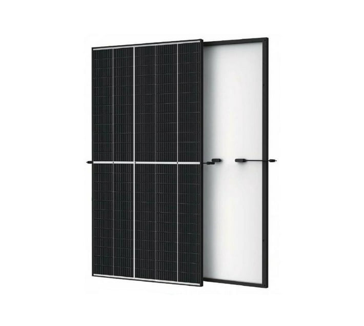 Someone’s in a Makro Canadian Solar 108 cell 405W Mono-Crystalline ...