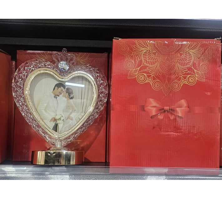 Valentines digital photo frame Wireless NA Internal Memory Glass ...