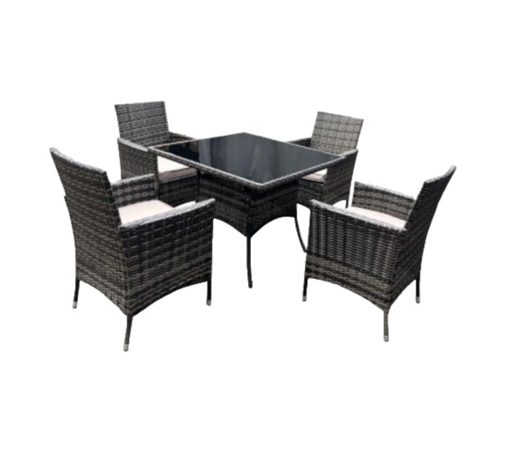 Someone’s in a Makro Smte Contour Outdoor 4 Piece Rattan Patio