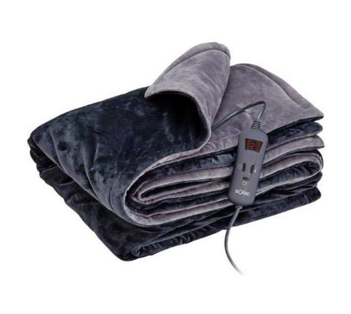 Someone’s in a Makro Solac Electric Throw Over Blanket Double Bed