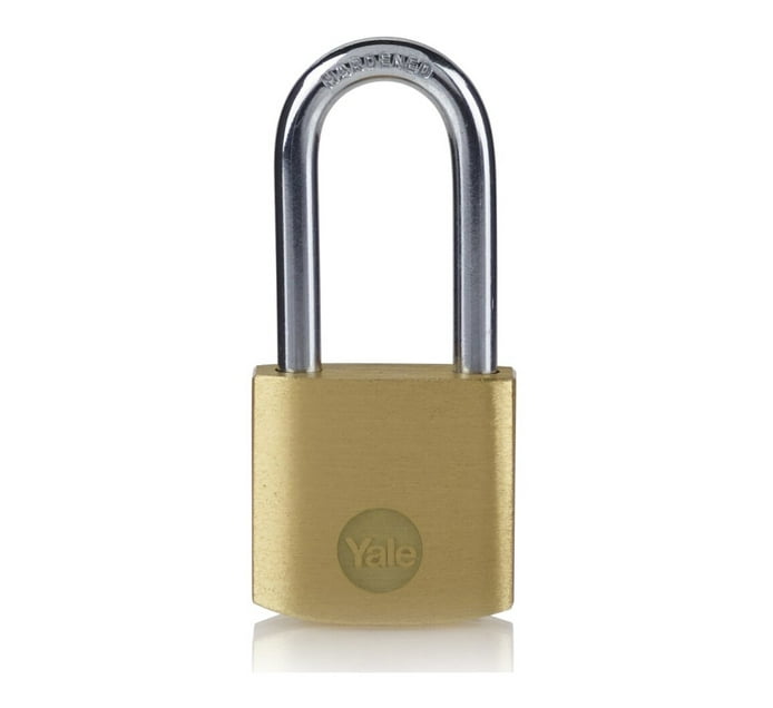 Someone’s in a Makro Yale 30 mm Yale Brass Padlock 30 mm LLS Mood