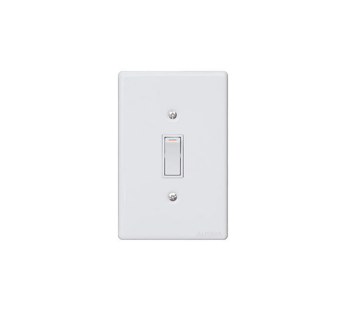 Someone’s in a Makro Redisson AM01s 1 Lever Wall Switch Steel x 2 Mood