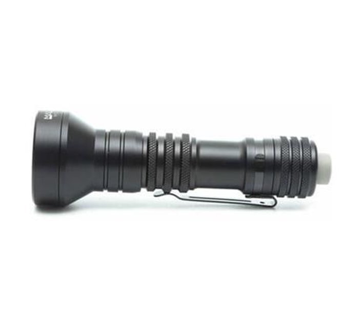 Someone’s in a Makro Manker MC12 II Tactical flashlight rechargeable ...