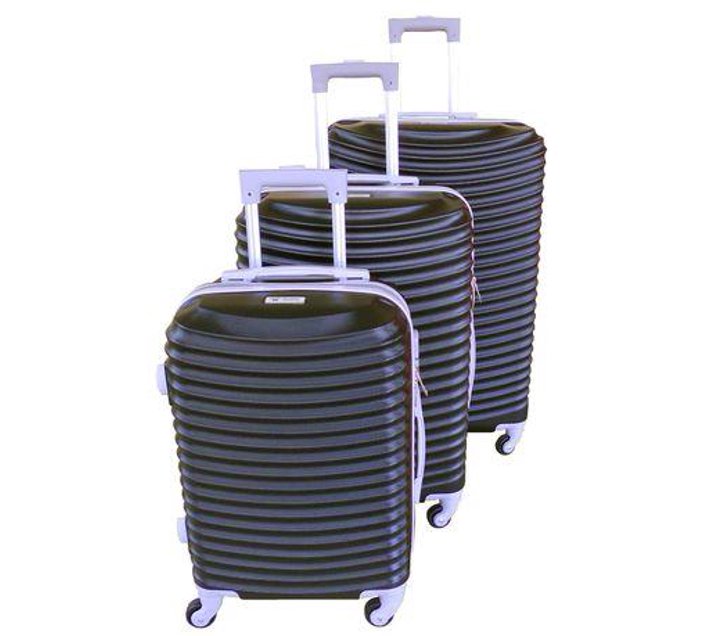 Someone’s in a Makro Smte3 Piece Hard Outer Shell Lightweight Luggage