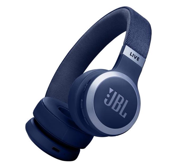 Someone’s in a Makro JBL Live 670NC Wireless Bluetooth OnEar Noise