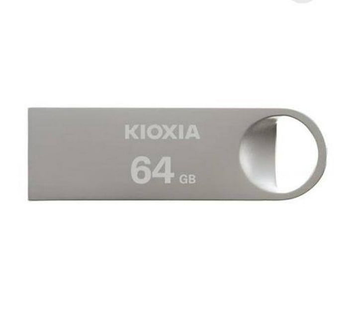 Someone’s in a Makro Flash Drive Kioxia 64GB USB U401 Mood