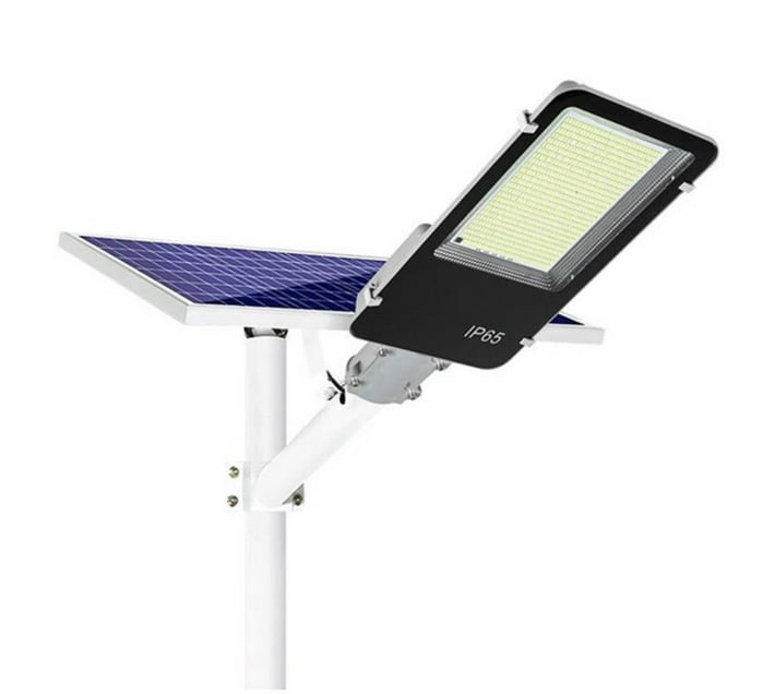 Someone’s in a Makro 600W Solar Led Street Light With Remote Mood