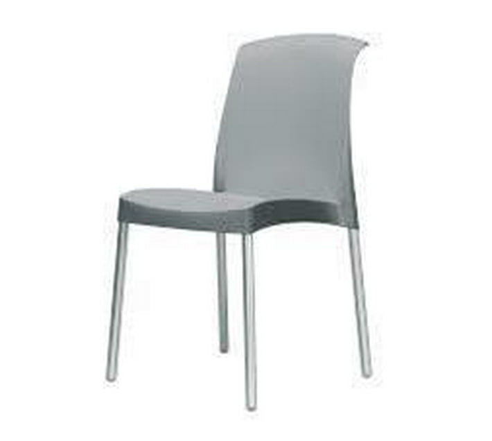 Someone’s in a Makro Canteen Chair Mood