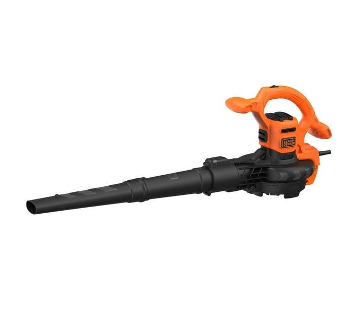 Someone’s in a Makro Black & Decker Corded 2600W Blower Vaccum